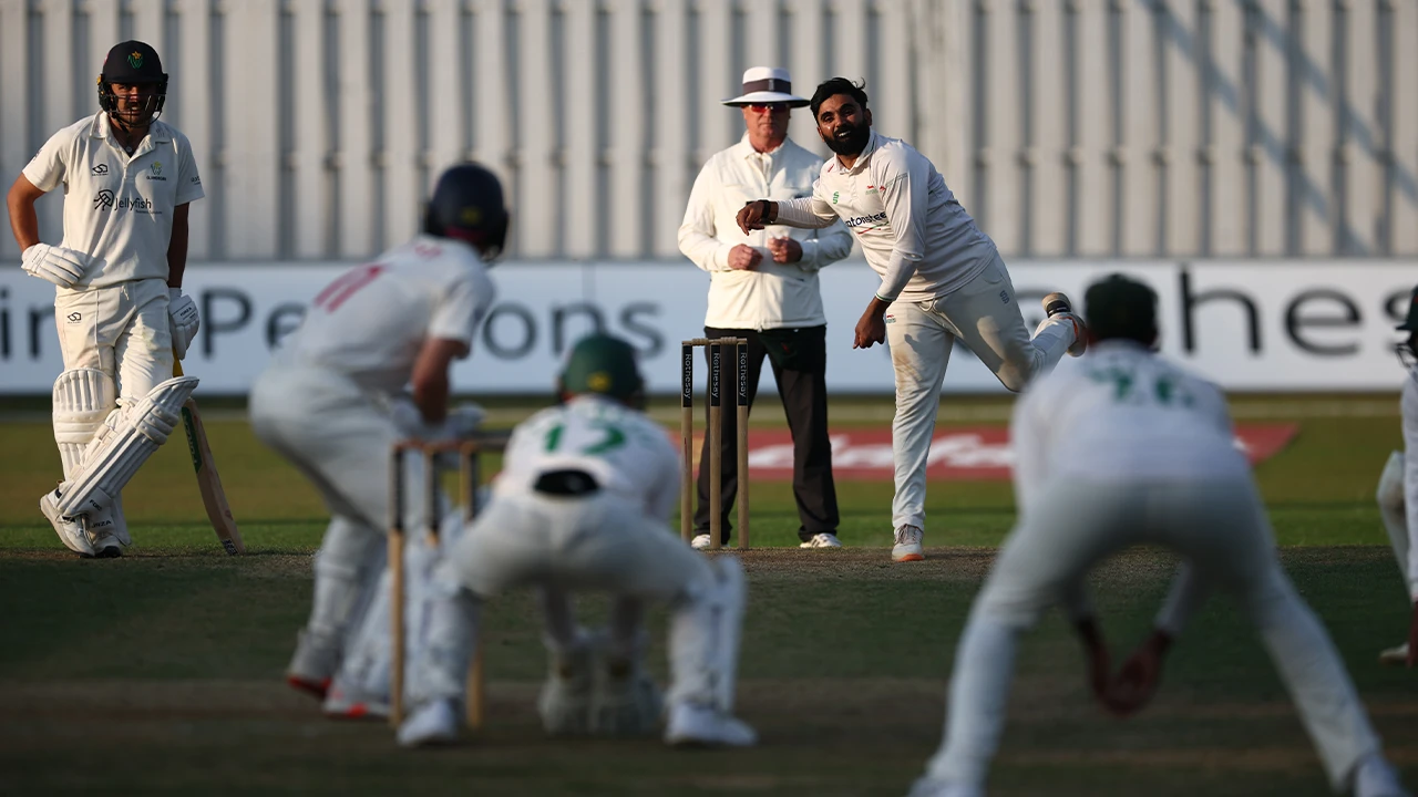 Gumbs’ 93 puts Leicestershire in control heading into final day
